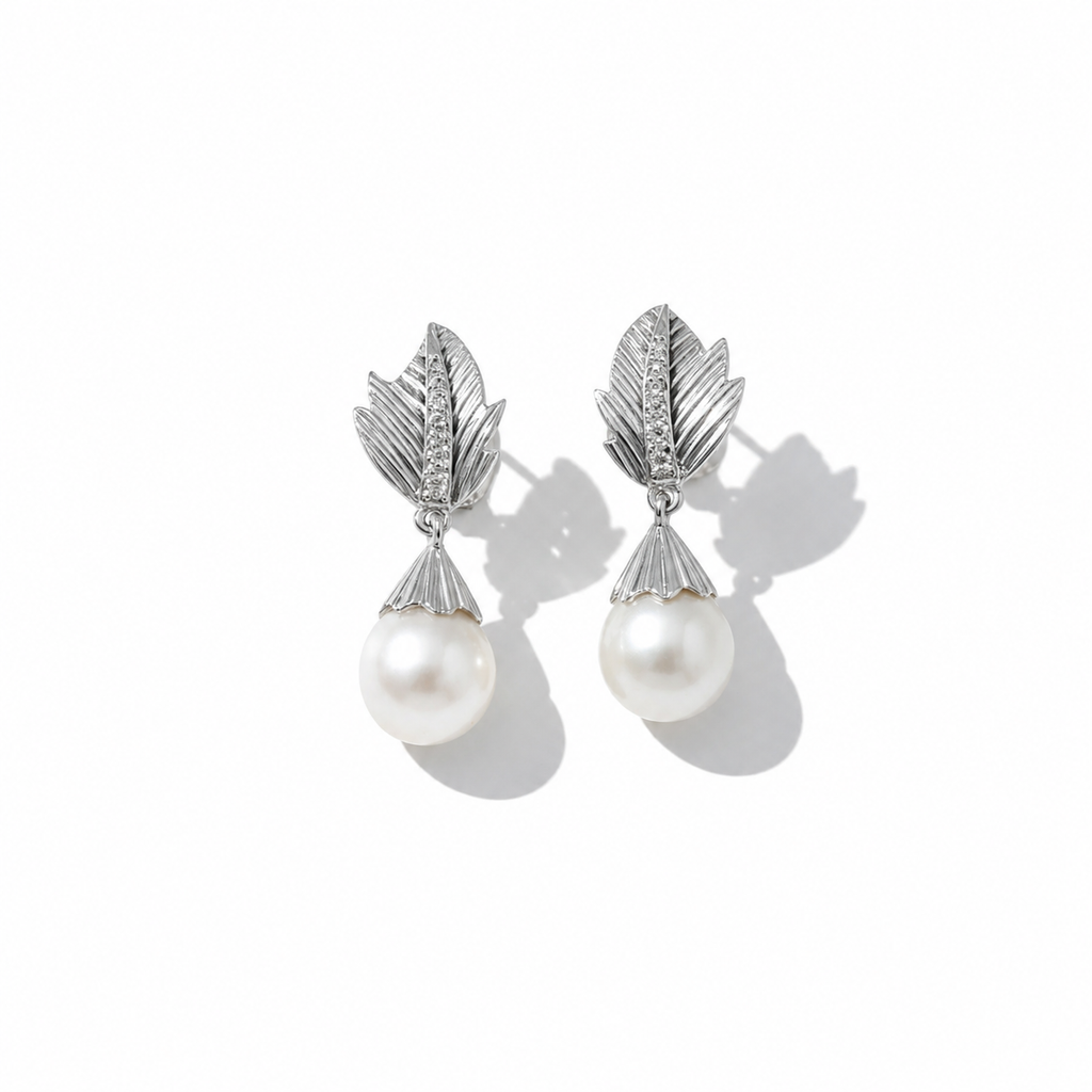 Boucles d’oreilles - Feuillage - Or blanc - Diamants et perles de culture