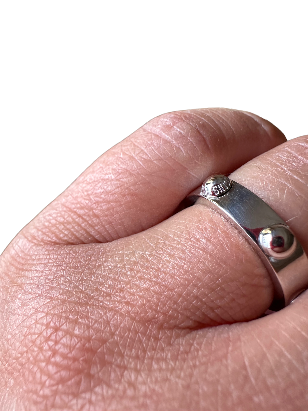 Louis Vuitton - Bague Clous Or blanc