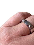 Louis Vuitton - Bague Clous Or blanc