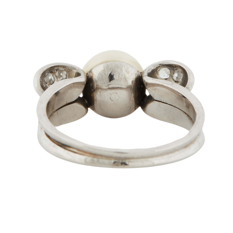 BAGUE EN OR BLANC ET PERLE DE CULTURE