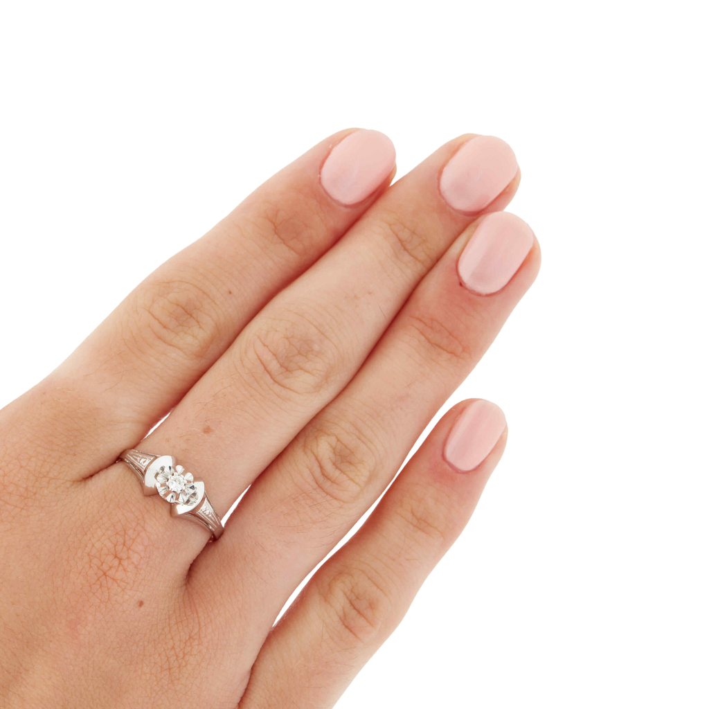 Bague - Or Blanc et Diamant - Epoque 1930