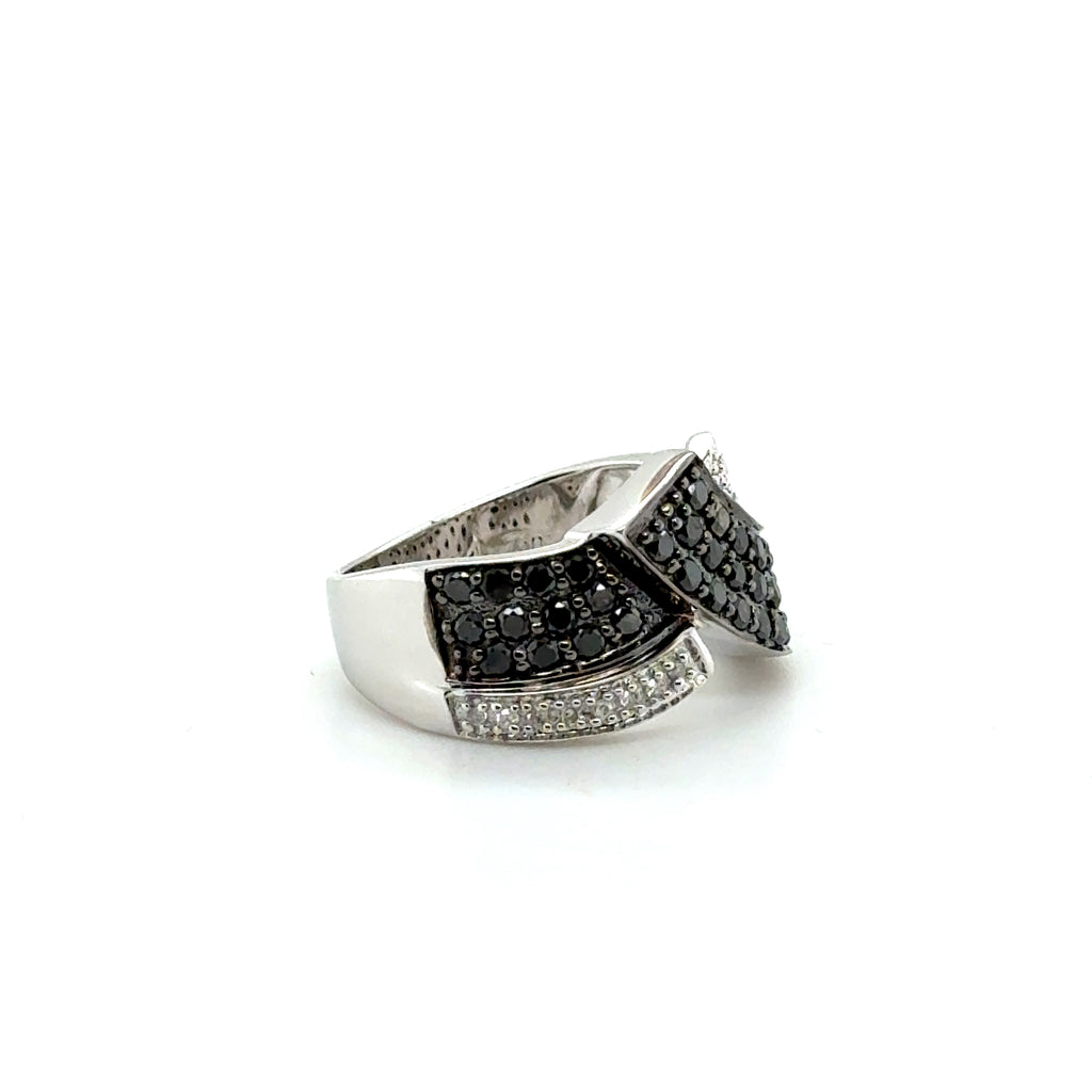 Bague Or blanc - diamants Noir et blanc