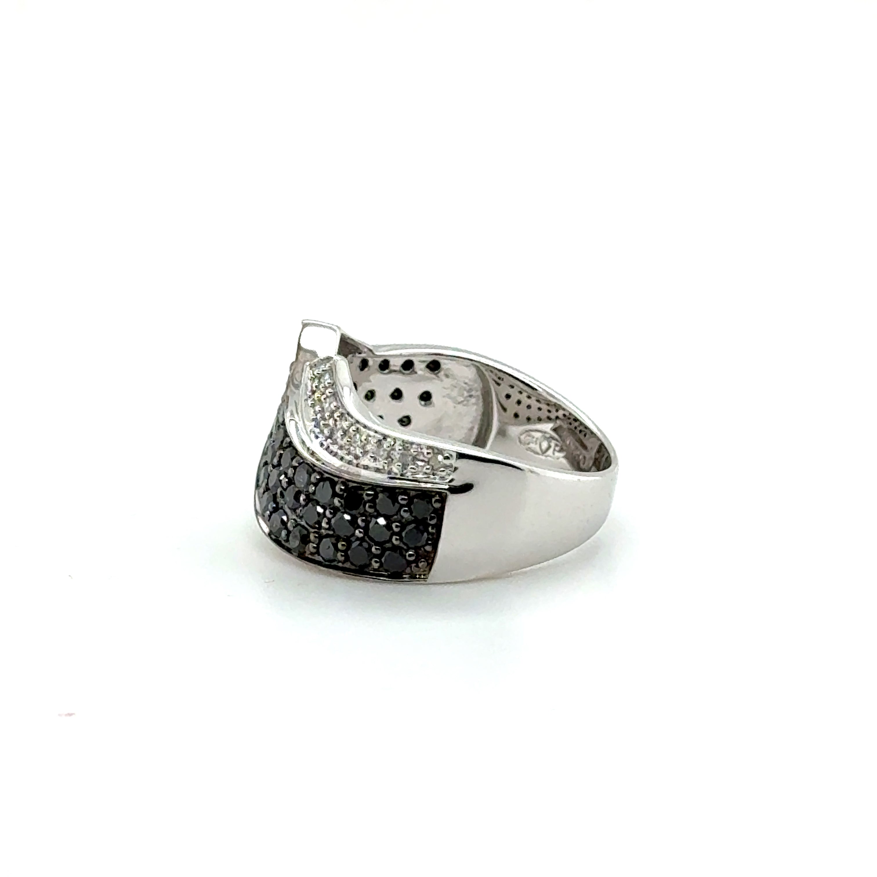 Bague Or blanc - diamants Noir et blanc