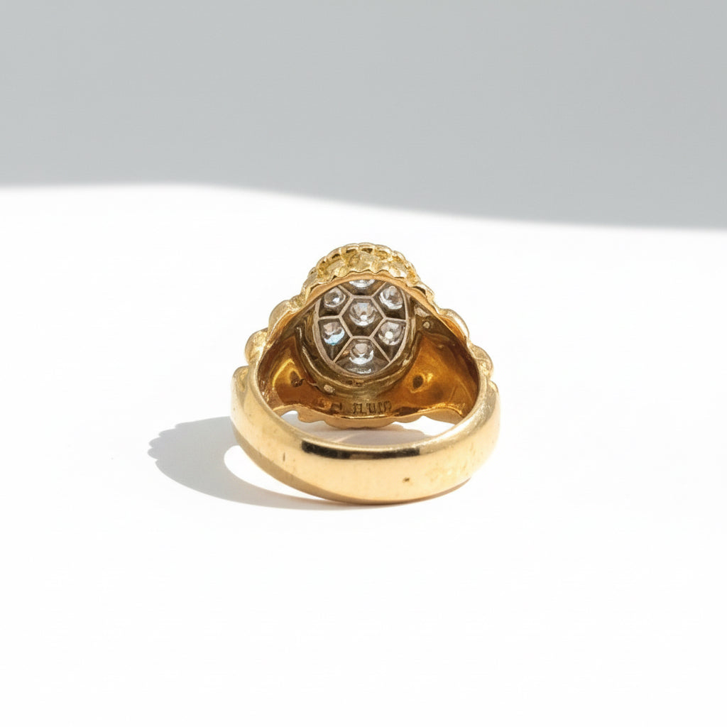 Vintage Snake Ring in Yellow Gold and Diamonds