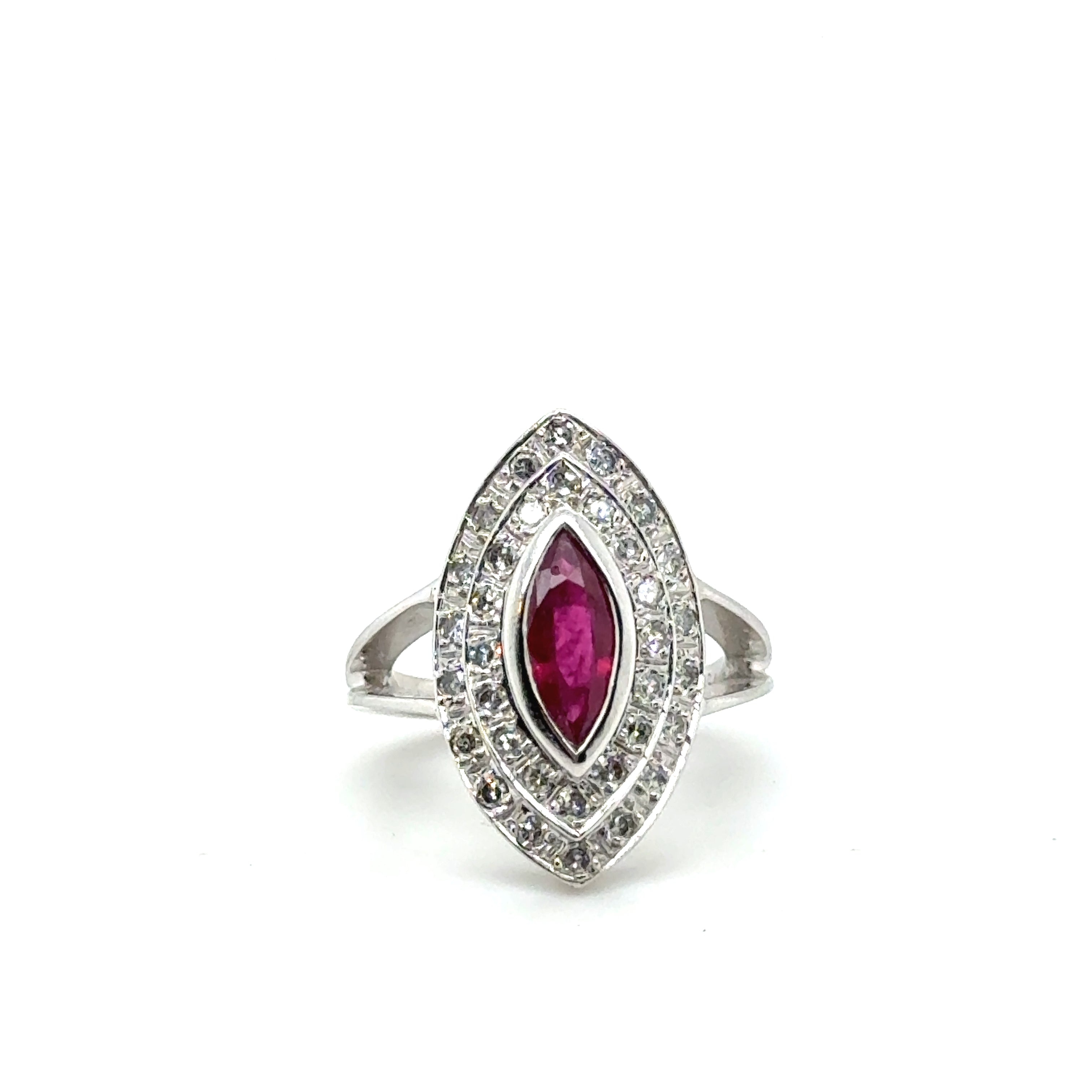 Bague marquise or blanc - Rubis et Diamants
