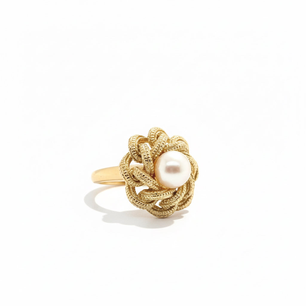 Vintage Yellow Gold and Cultured Pearl Ring