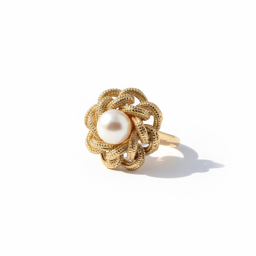 Vintage Yellow Gold and Cultured Pearl Ring