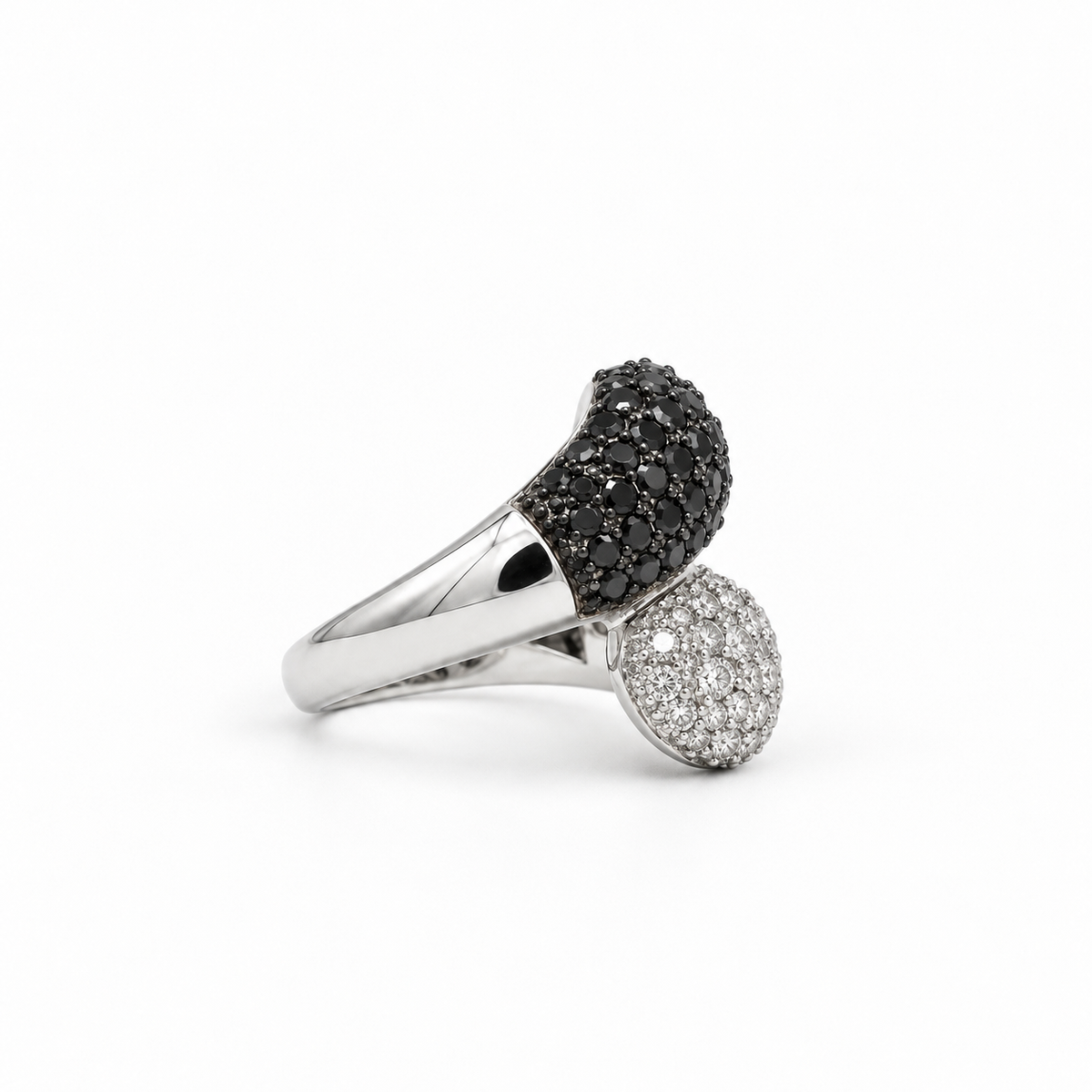 White gold ring with white and black diamonds