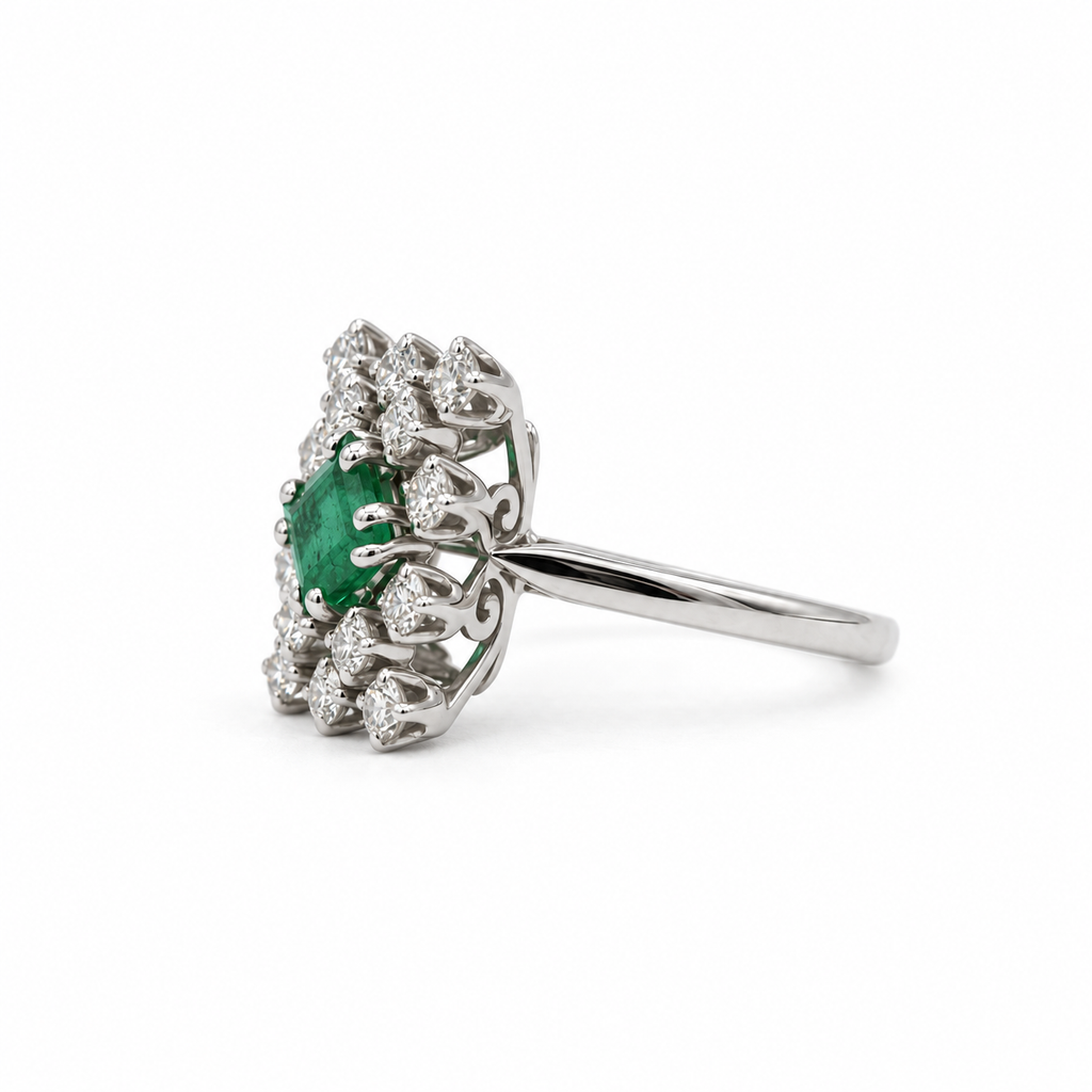 Bague Marguerite - Or blanc Emeraude et Diamants