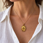 Médaille religieuse Or Jaune et perles de culture