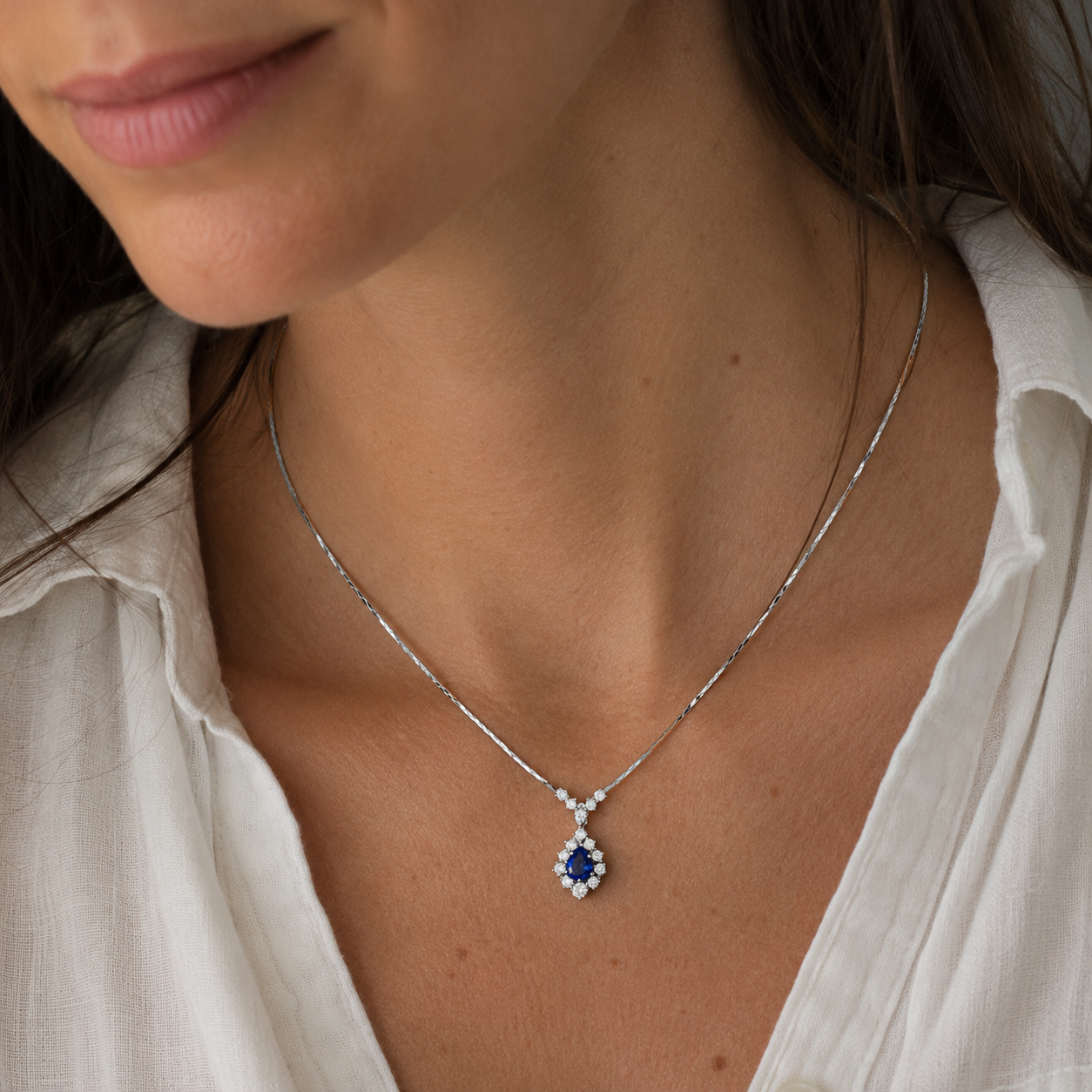 Collier Pendentif - Or blanc - Saphir 1,61 carats et Diamants