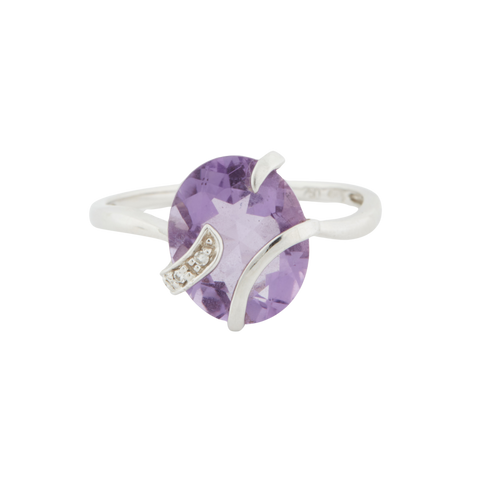 White Gold Ring - Amethyst and Diamonds