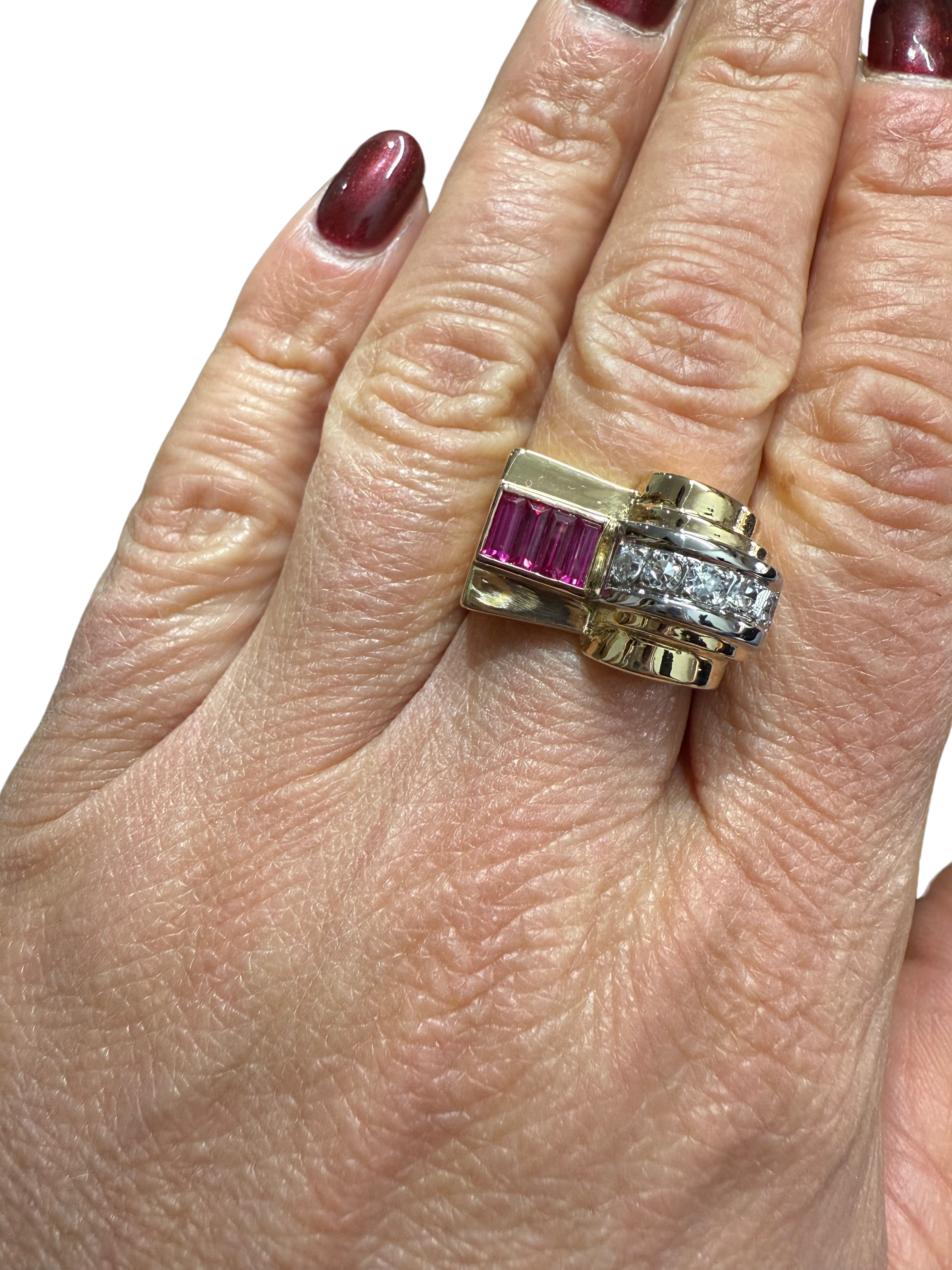 Art Déco - Bague Tank - Or jaune et Blanc - Rubis et Diamants