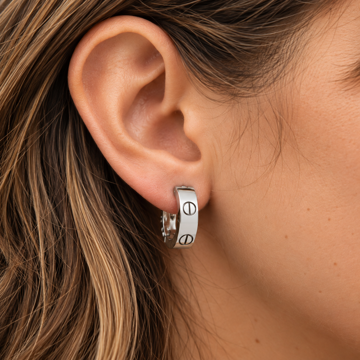Cartier - Boucles d’oreilles Créoles - LOVE - Or blanc