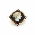 Antique cameo brooch souvenir holder in yellow gold and pearls