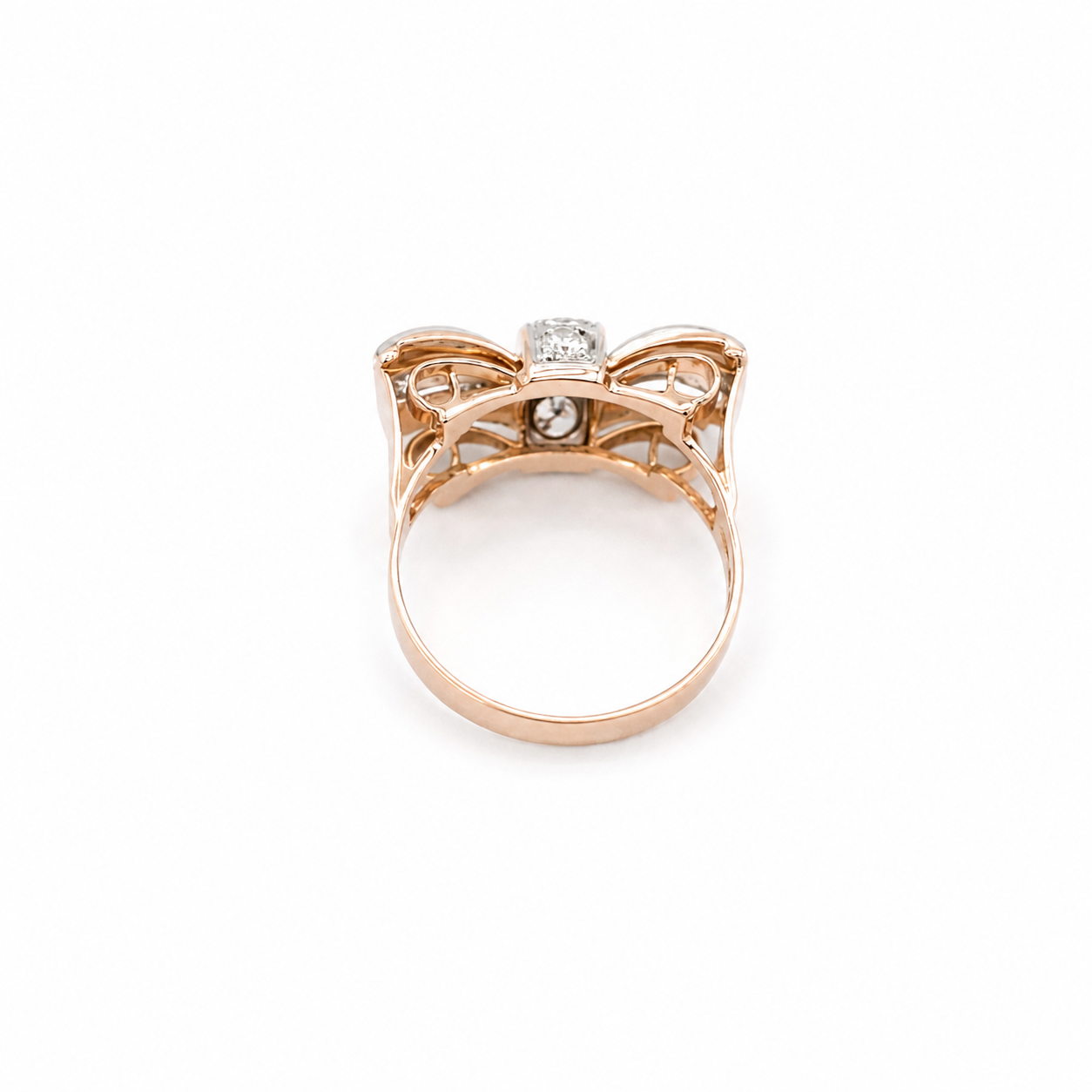 Bague Tank - Forme Noeud - Or Rosé et Diamants