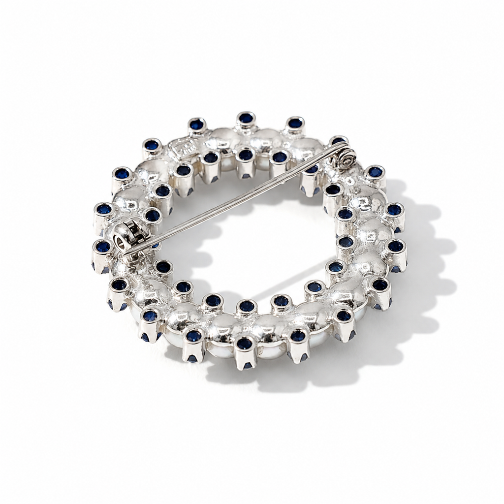 Round Brooch - White Gold - Sapphires and Cultured Pearls