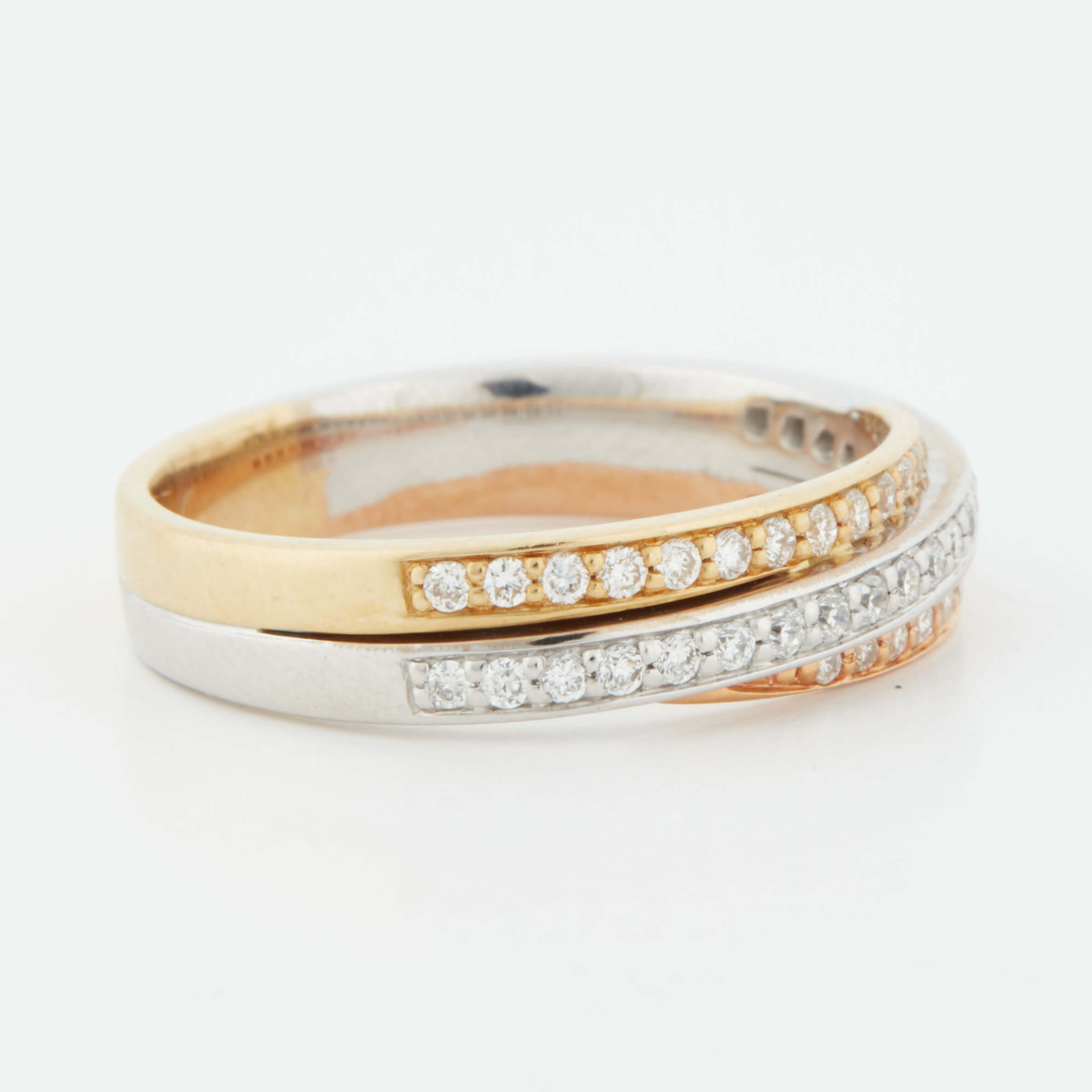 BAGUE TROIS ORS ET DIAMANTS