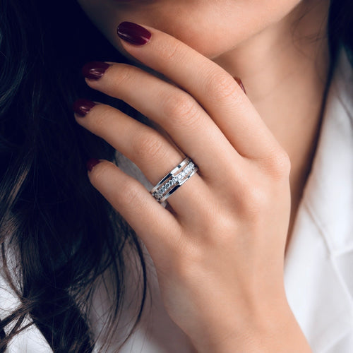 Bague - Or blanc - Diamants