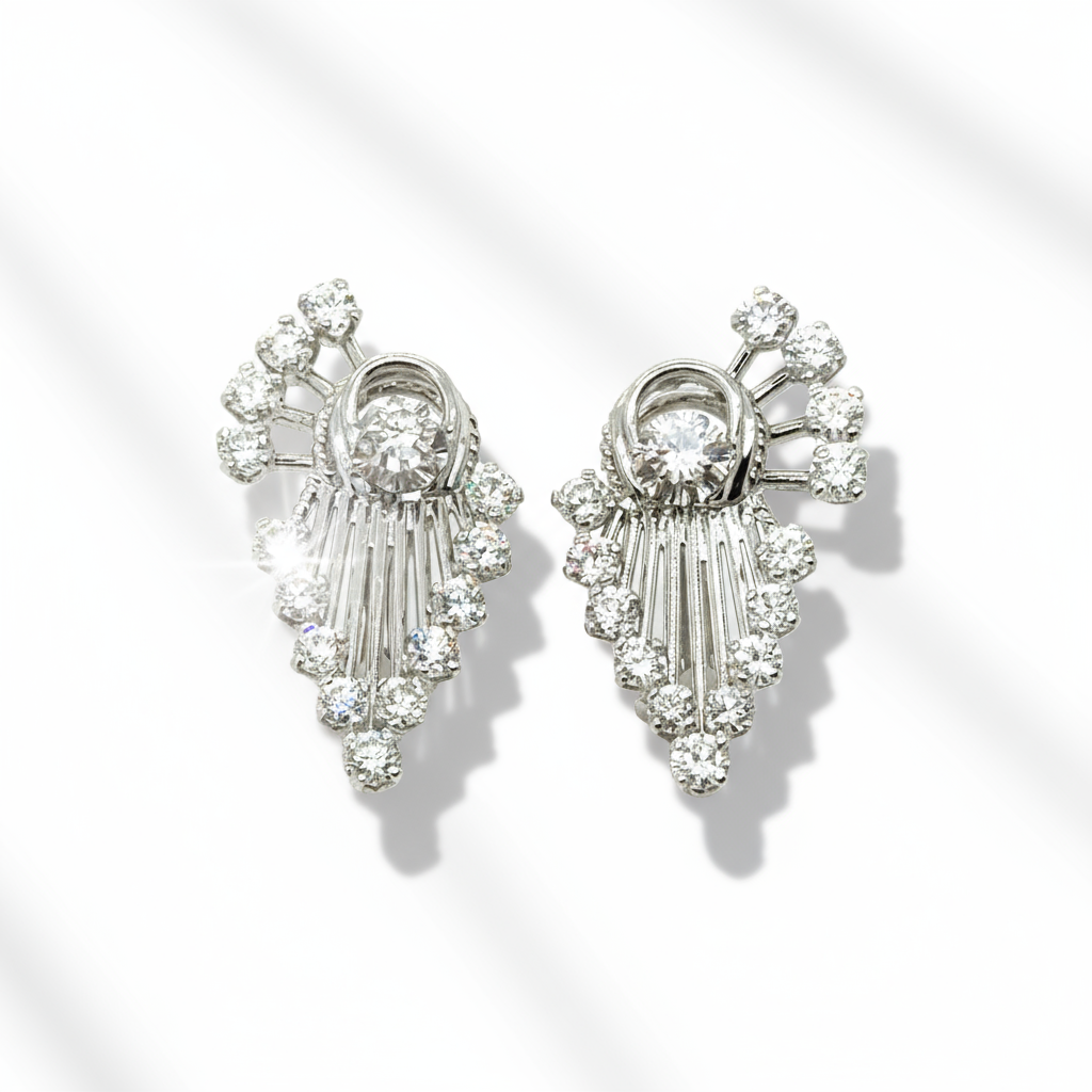 Boucles d’oreilles Or blanc et diamants - Année 1960