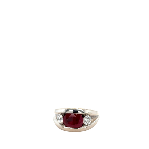 White Gold Ring with Ruby and Diamonds