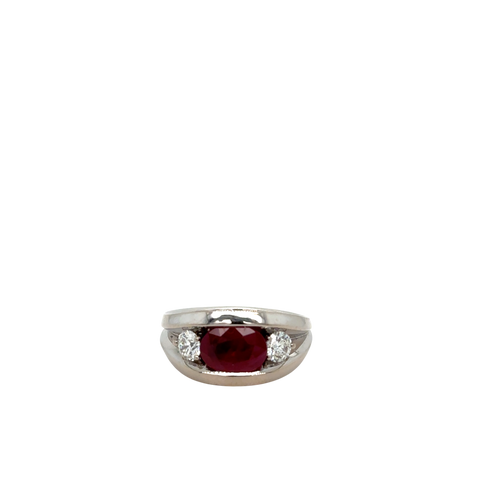 White Gold Ring with Ruby and Diamonds