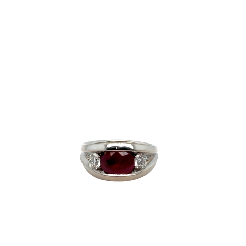 White Gold Ring with Ruby and Diamonds