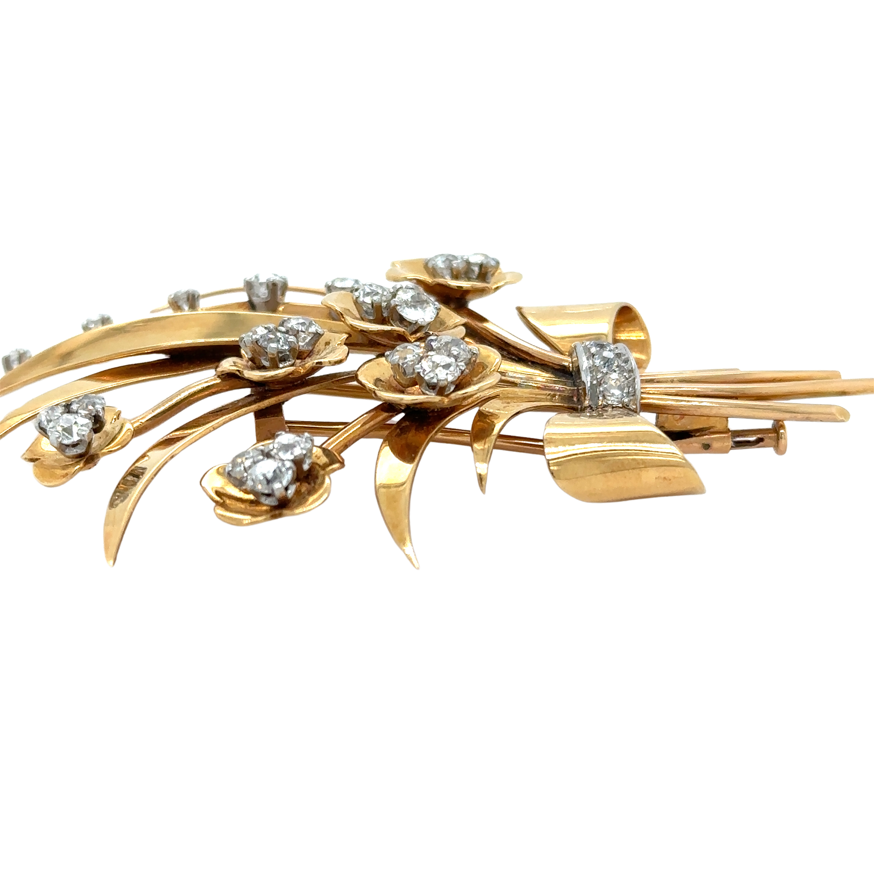 Broche Fleur - Or Jaune et Diamants - Epoque 1940