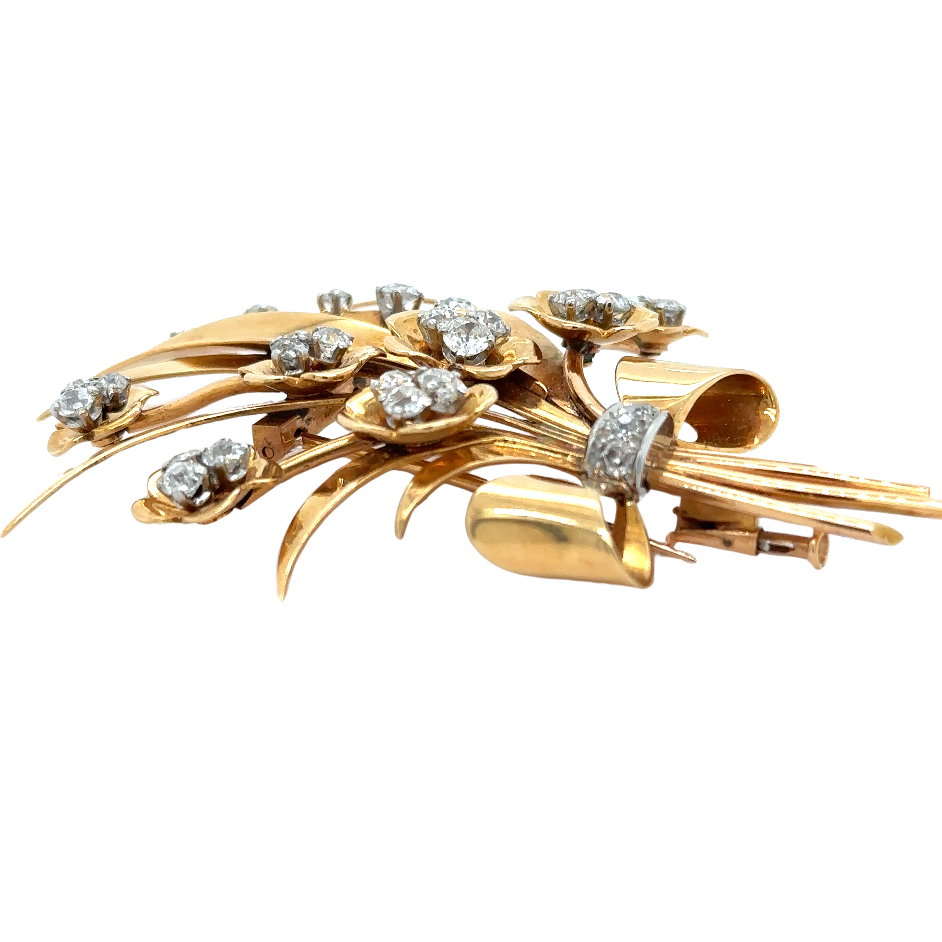 Broche Fleur - Or Jaune et Diamants - Epoque 1940