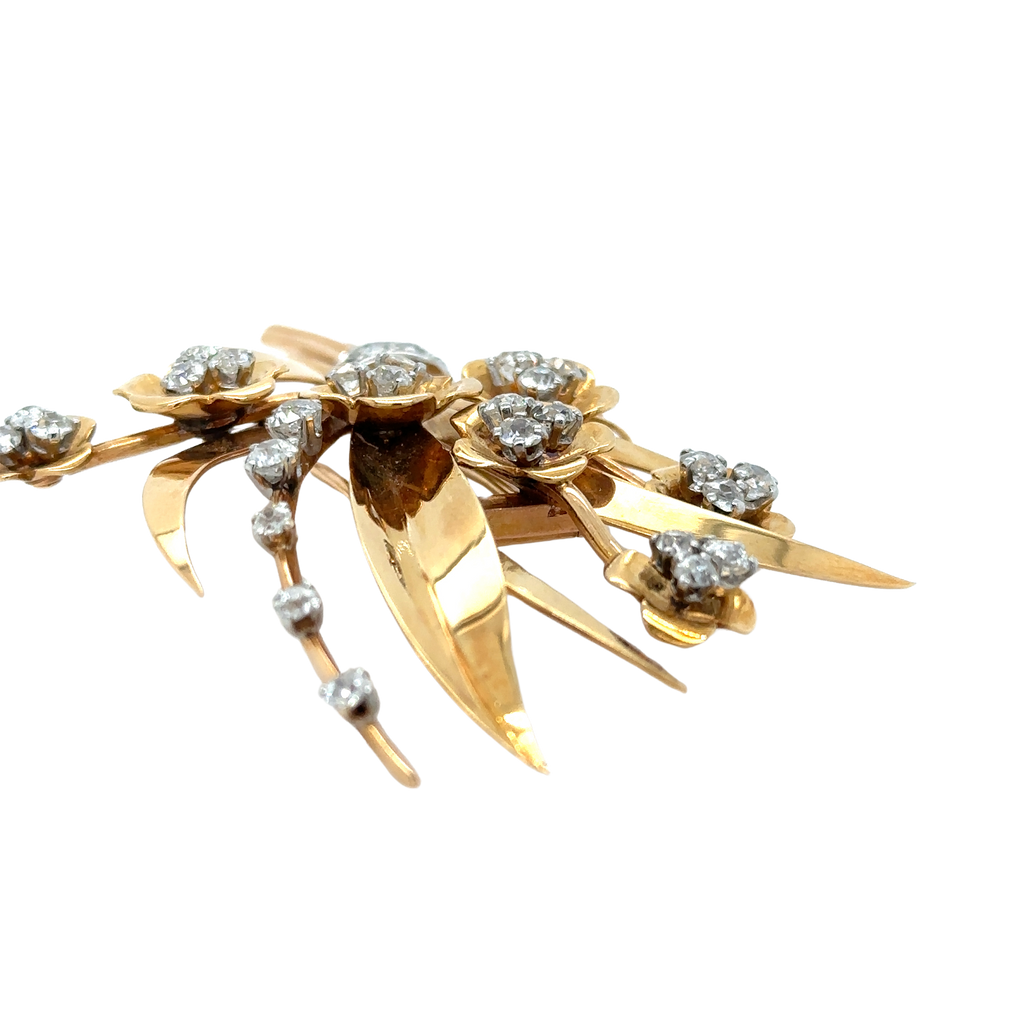 Broche Fleur - Or Jaune et Diamants - Epoque 1940