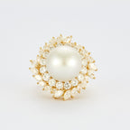 CARL BUCHERER - Important cocktail ring in yellow gold, South Sea pearl, diamonds