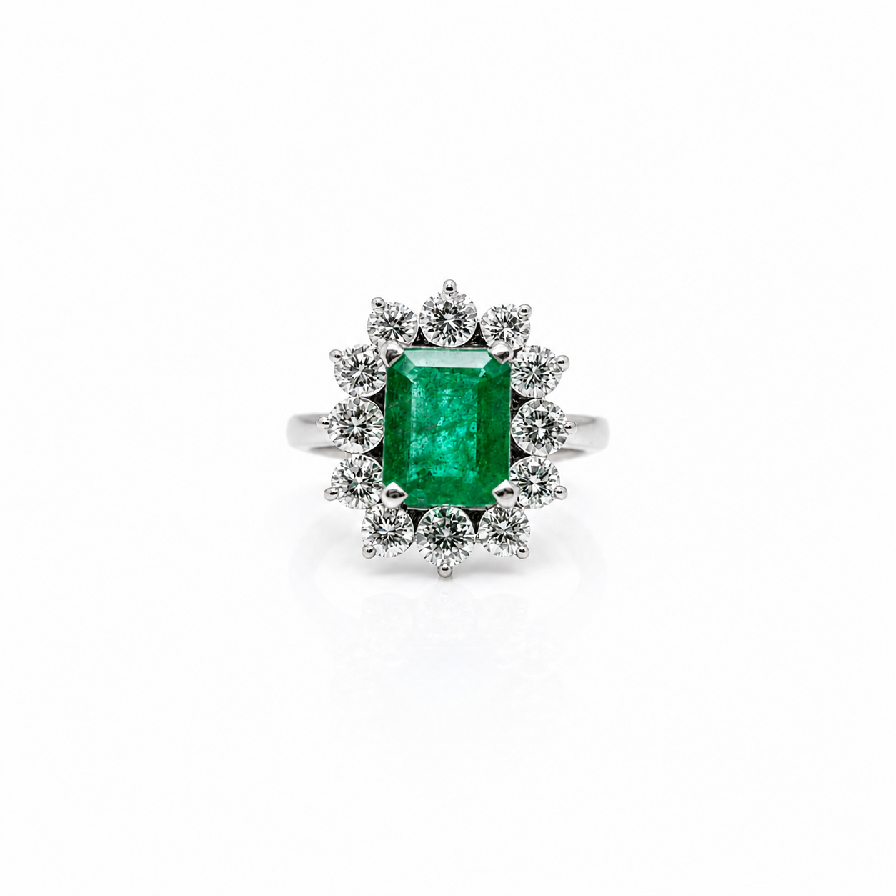 White Gold Ring - Emerald 2.65 carats