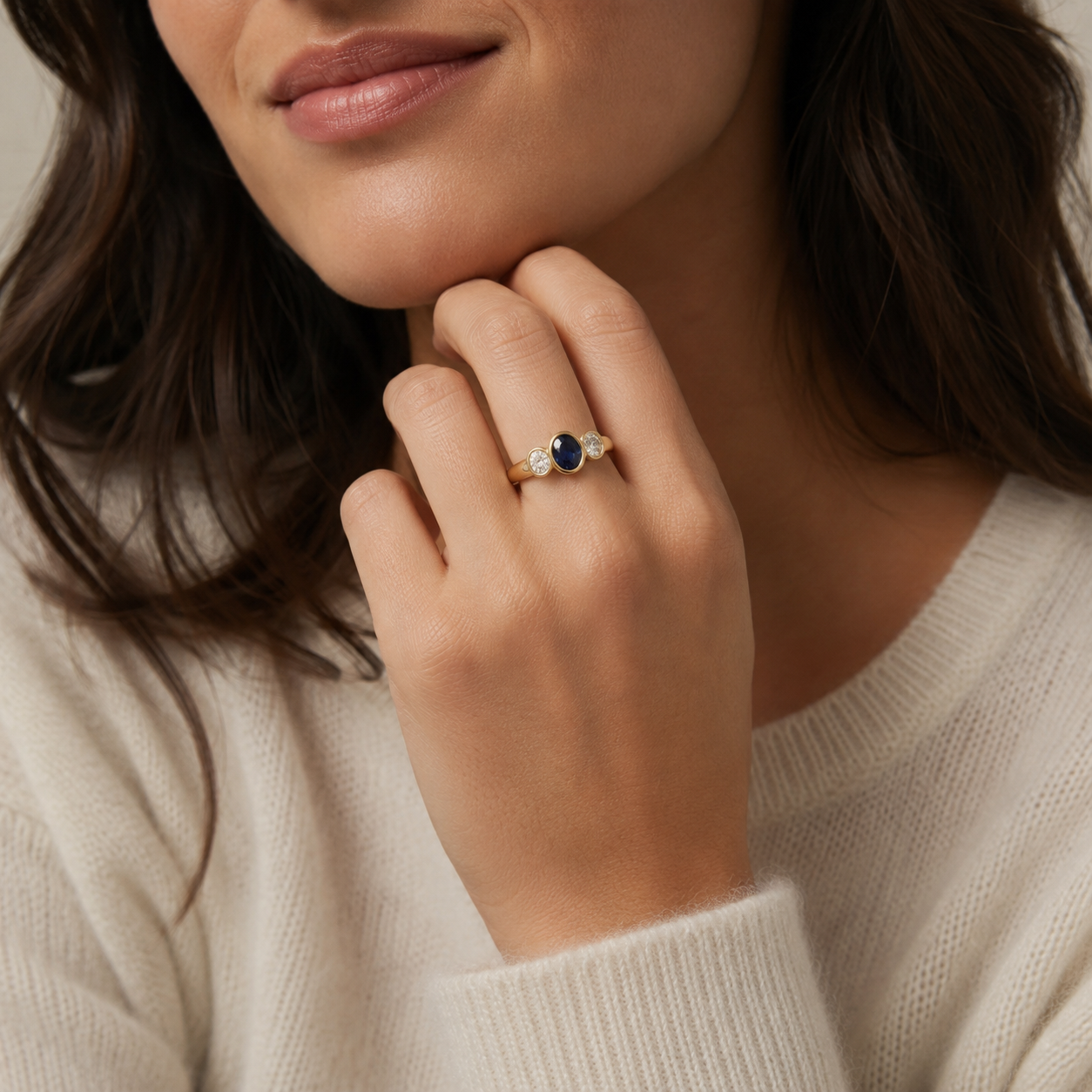 Yellow gold ring - Sapphire and Diamonds