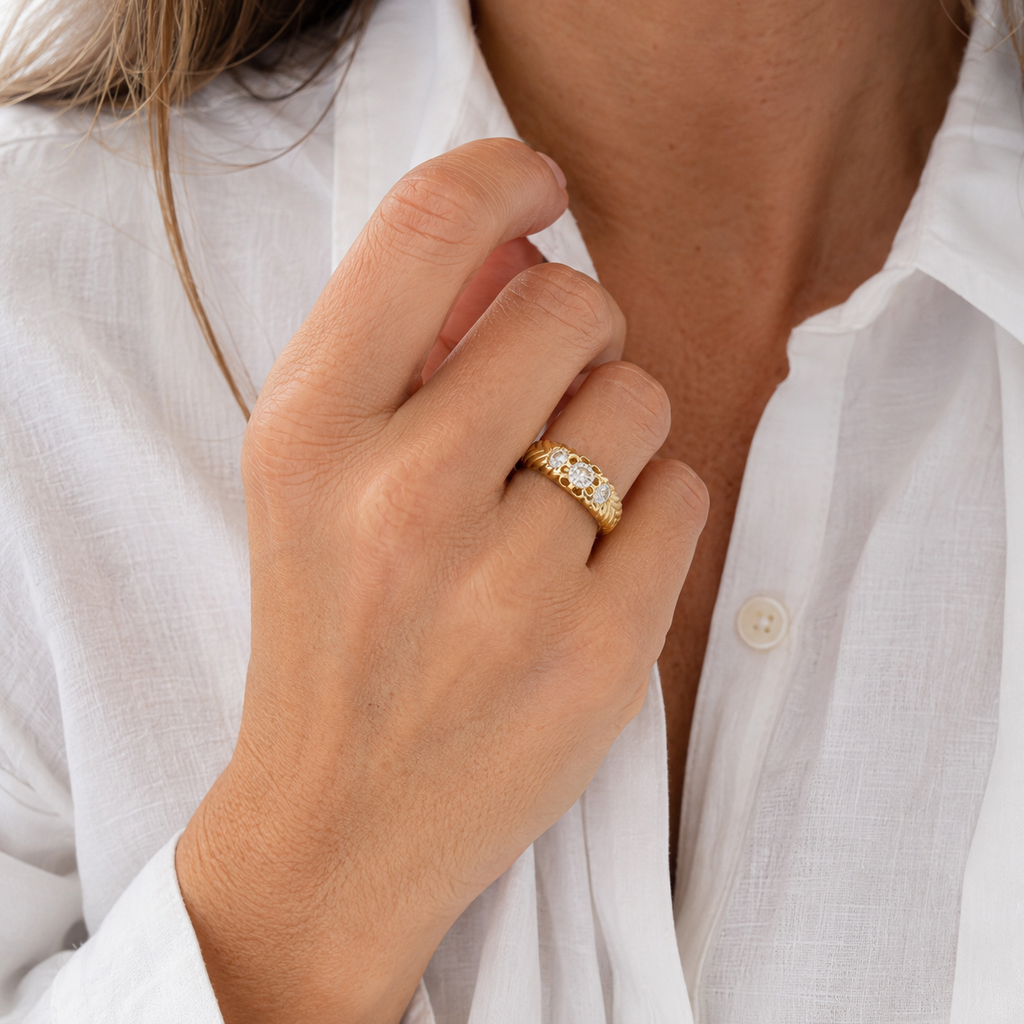 Bague Rétro Or jaune et diamants 1,10 carats