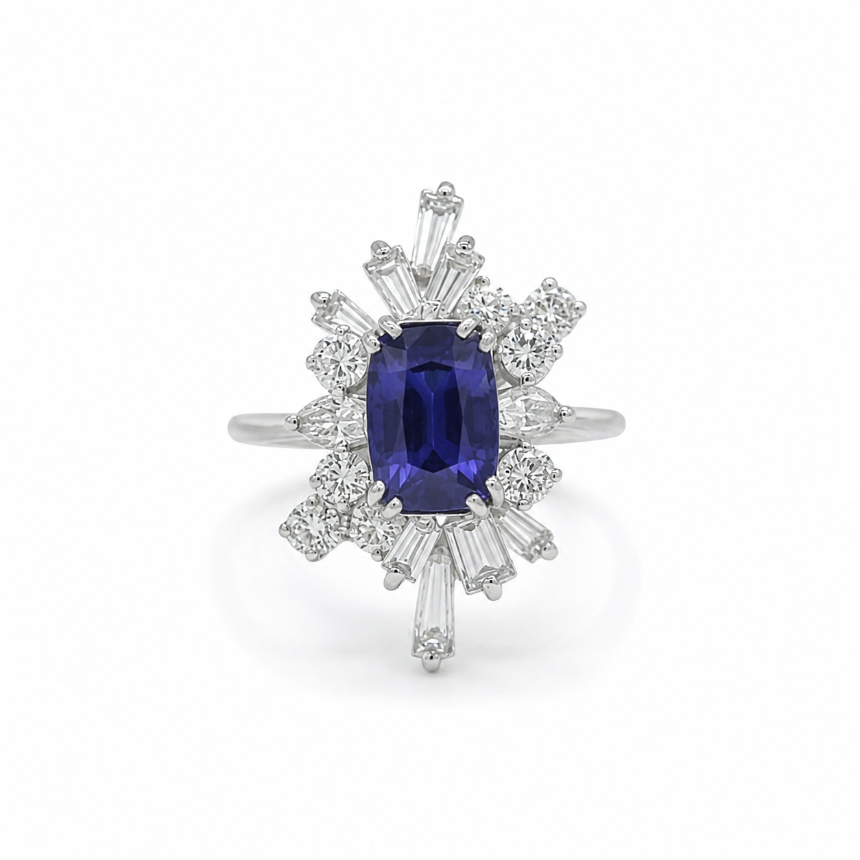 White Gold Cocktail Ring with Sapphire and Diamonds - 1970s