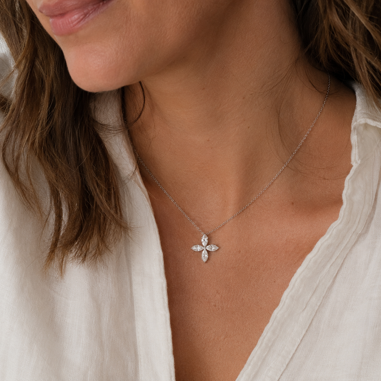 Collier Trèfle - Or blanc et Diamants