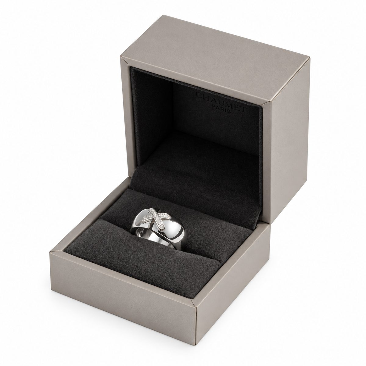 Chaumet - Double Link Ring in White Gold and Diamonds