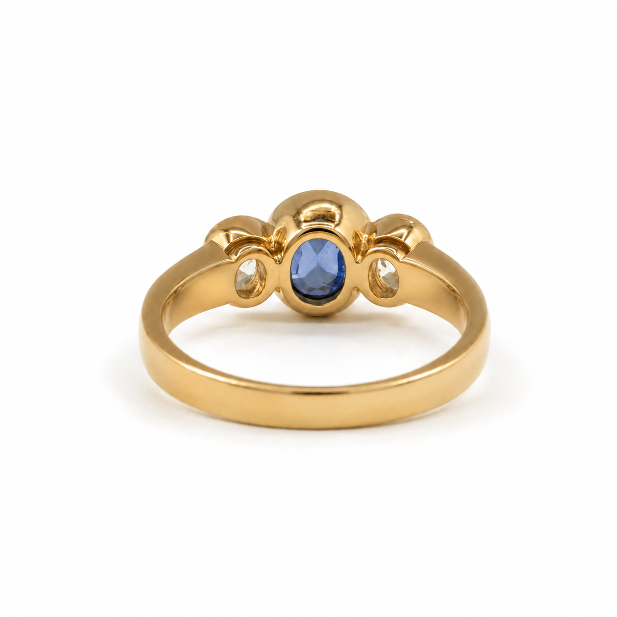 Yellow gold ring - Sapphire and Diamonds