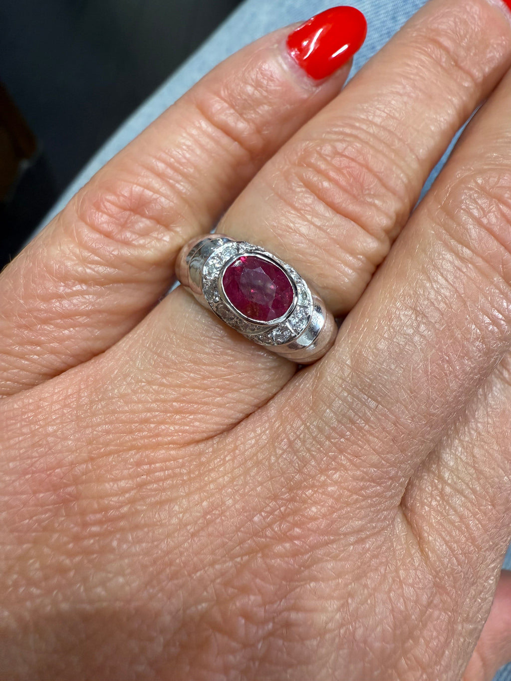 Bague Ancienne Or Blanc - Rubis et Diamants