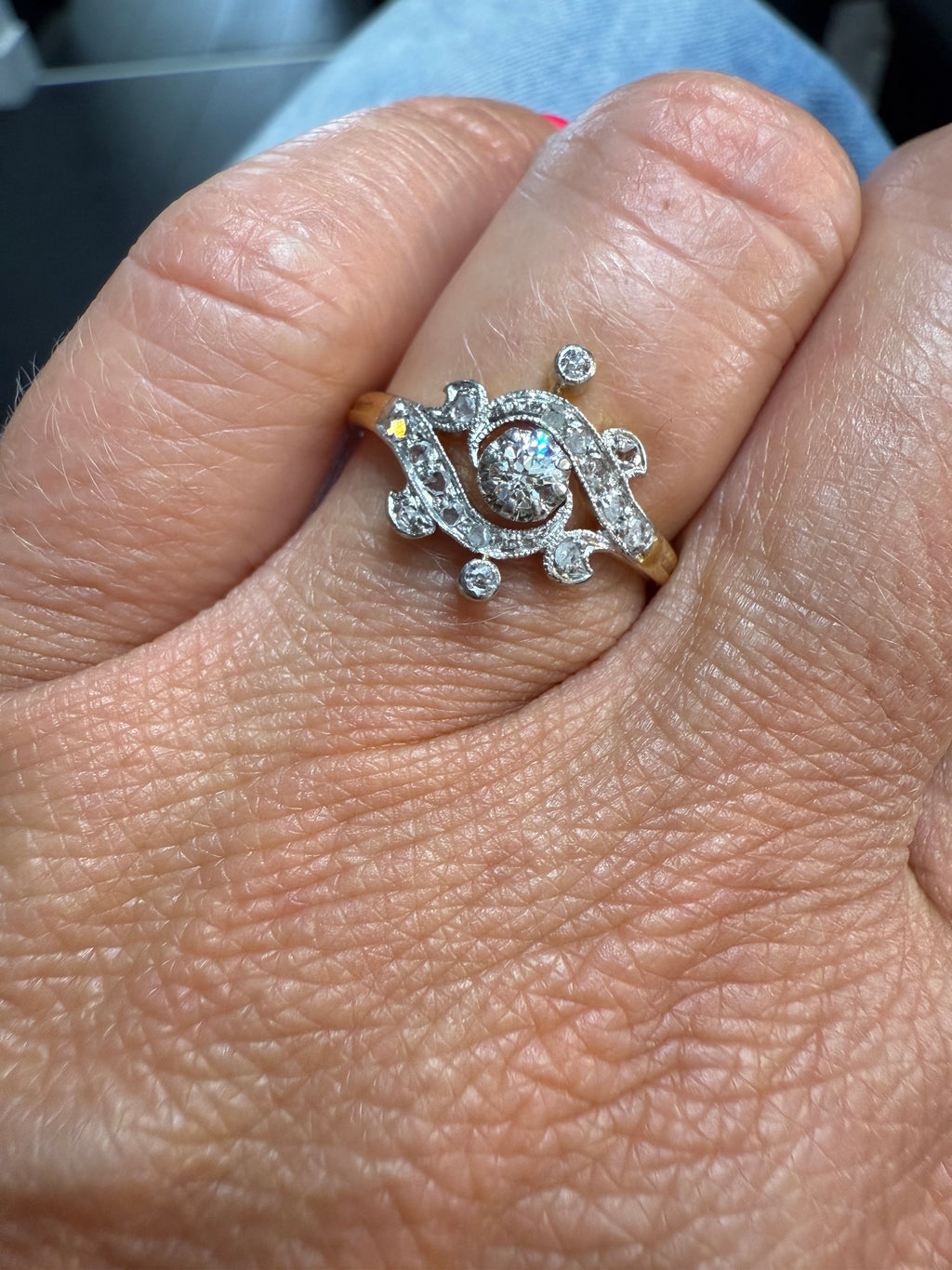 Art Nouveau - Bague deux ors et Diamants