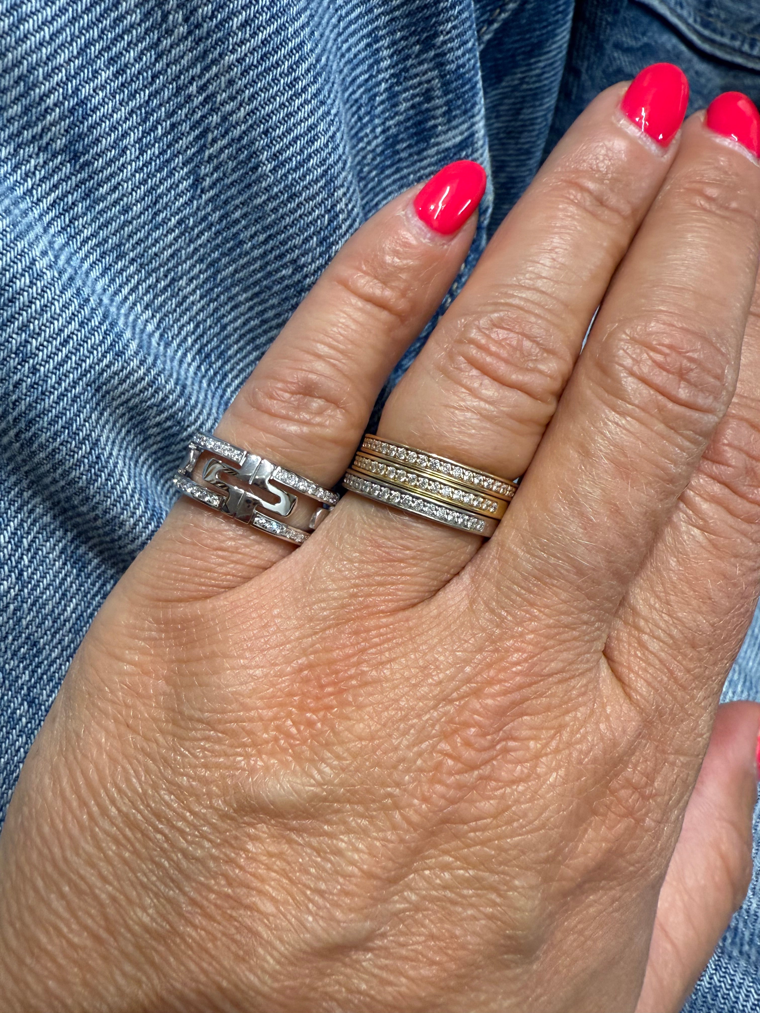 Bulgari - Bague or blanc et diamants - Modèle Parentesi