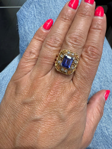 Vintage Ring - Rose Gold - Tanzanite and Diamonds