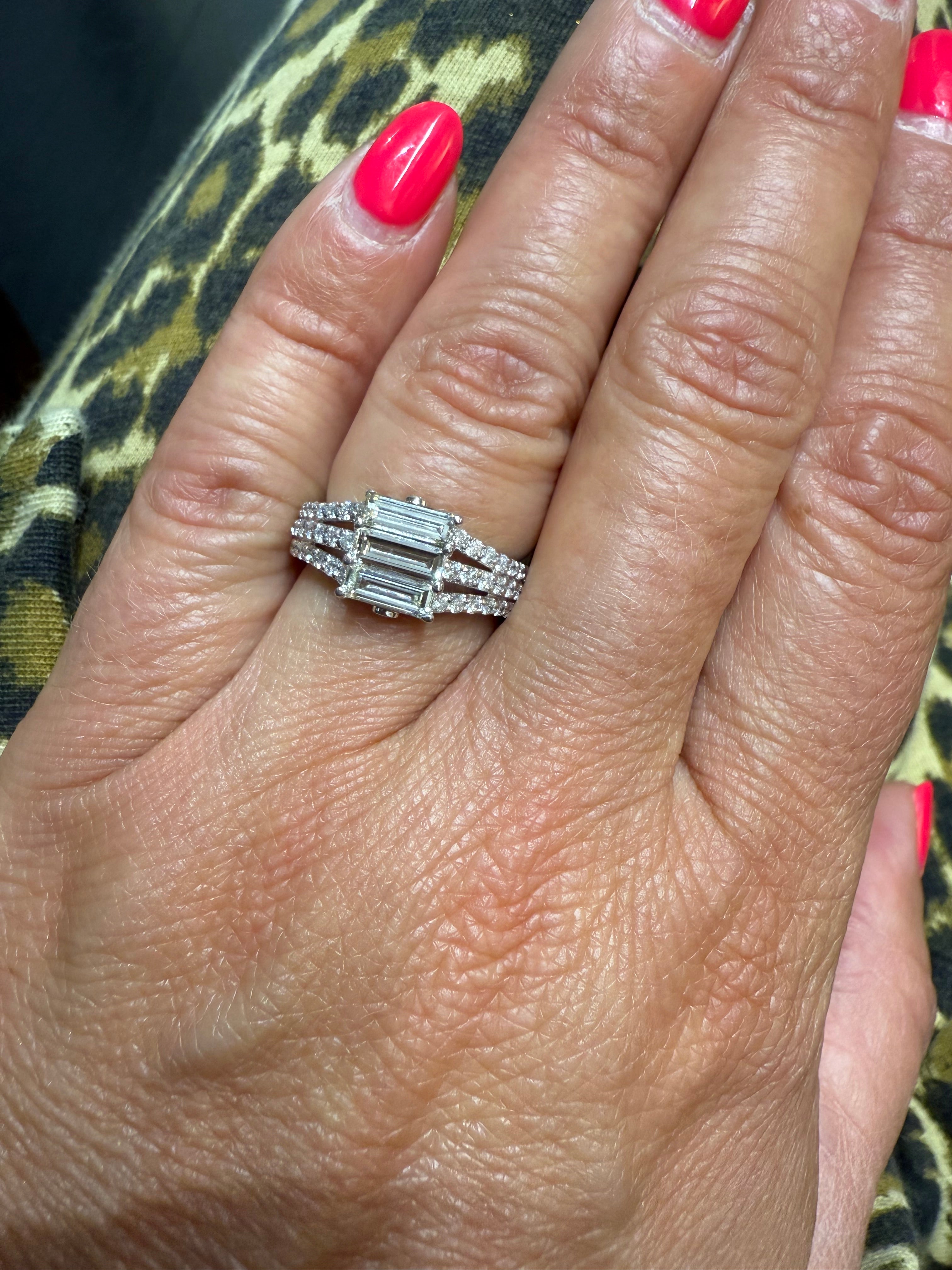 Bague Or Blanc - Diamants Baguette