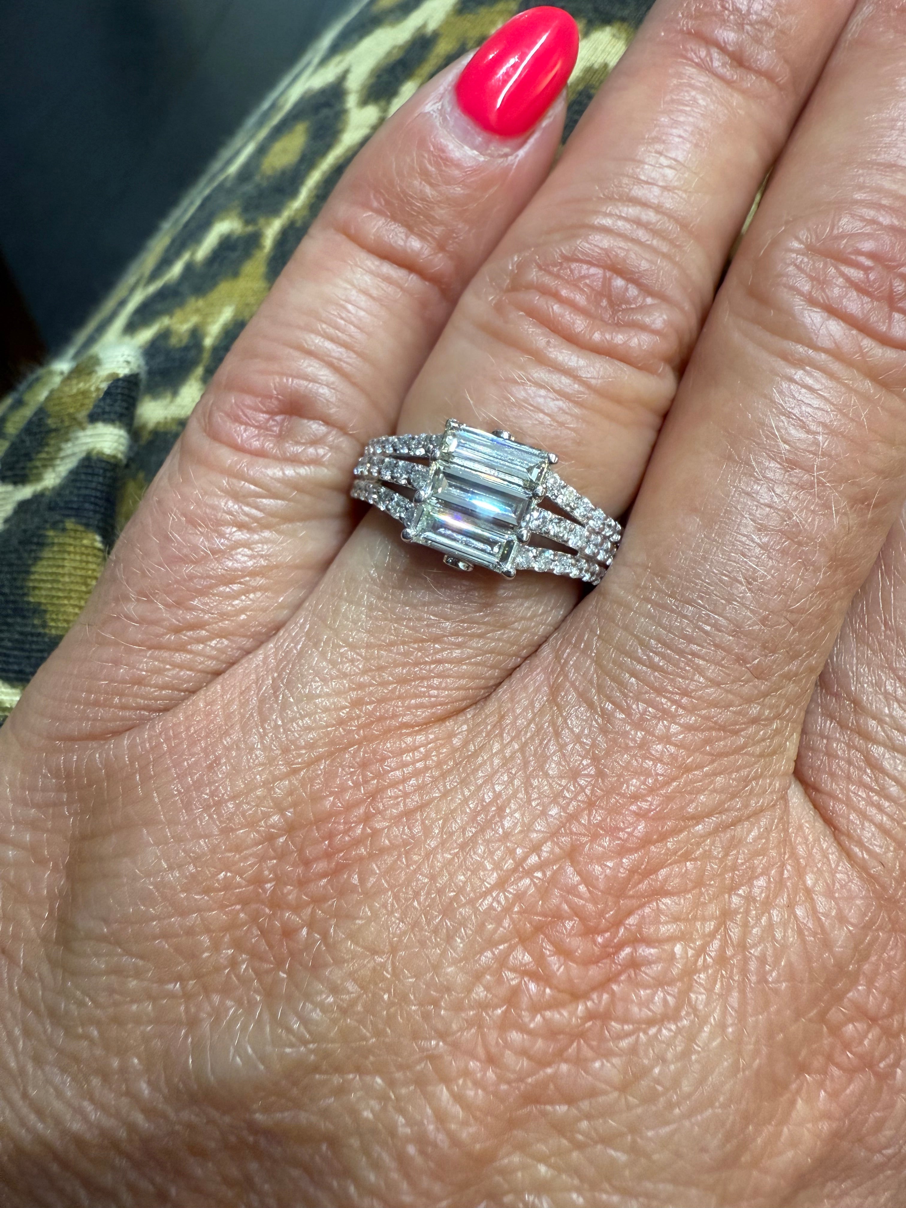 Bague Or Blanc - Diamants Baguette