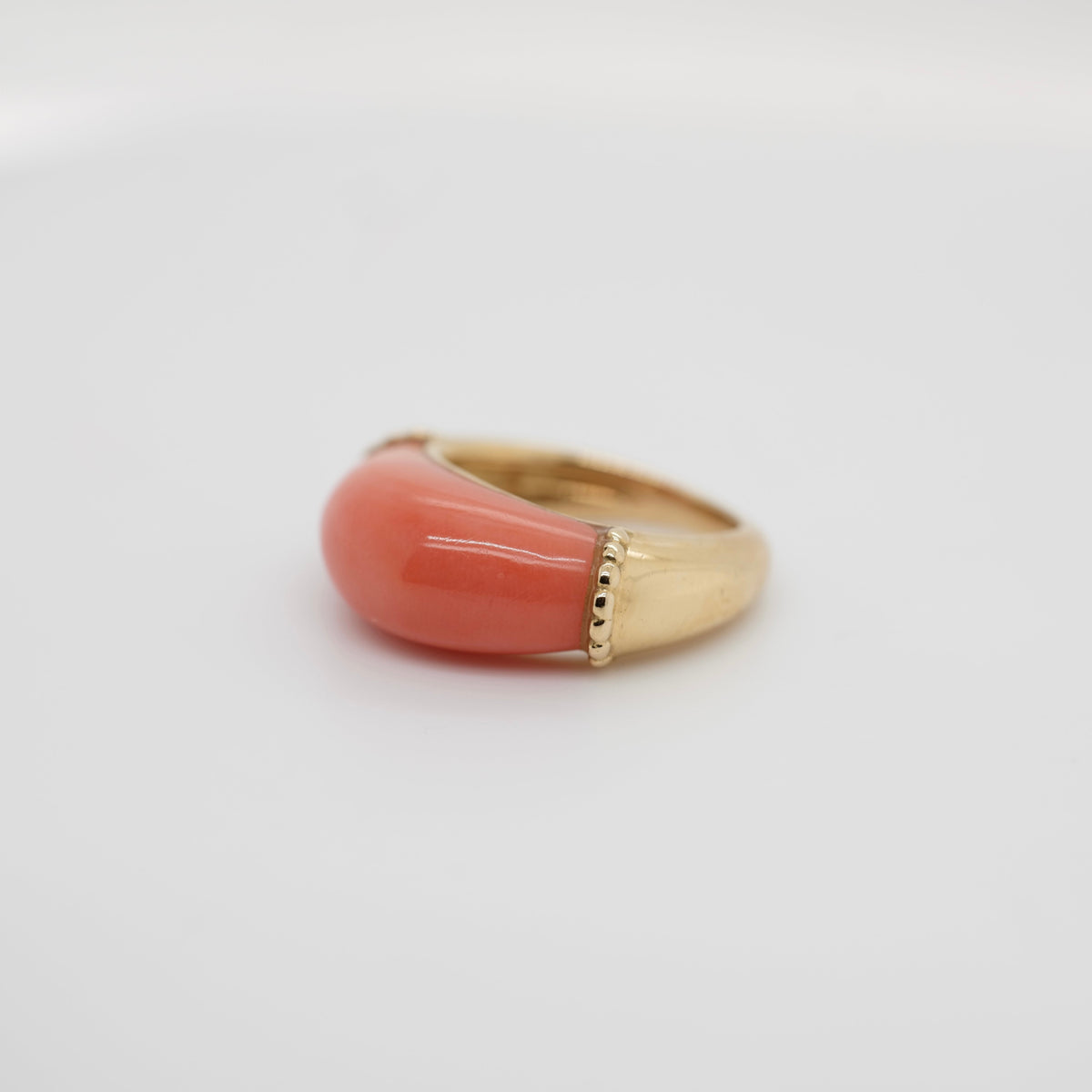 Bague ancienne - Or Jaune et Corail