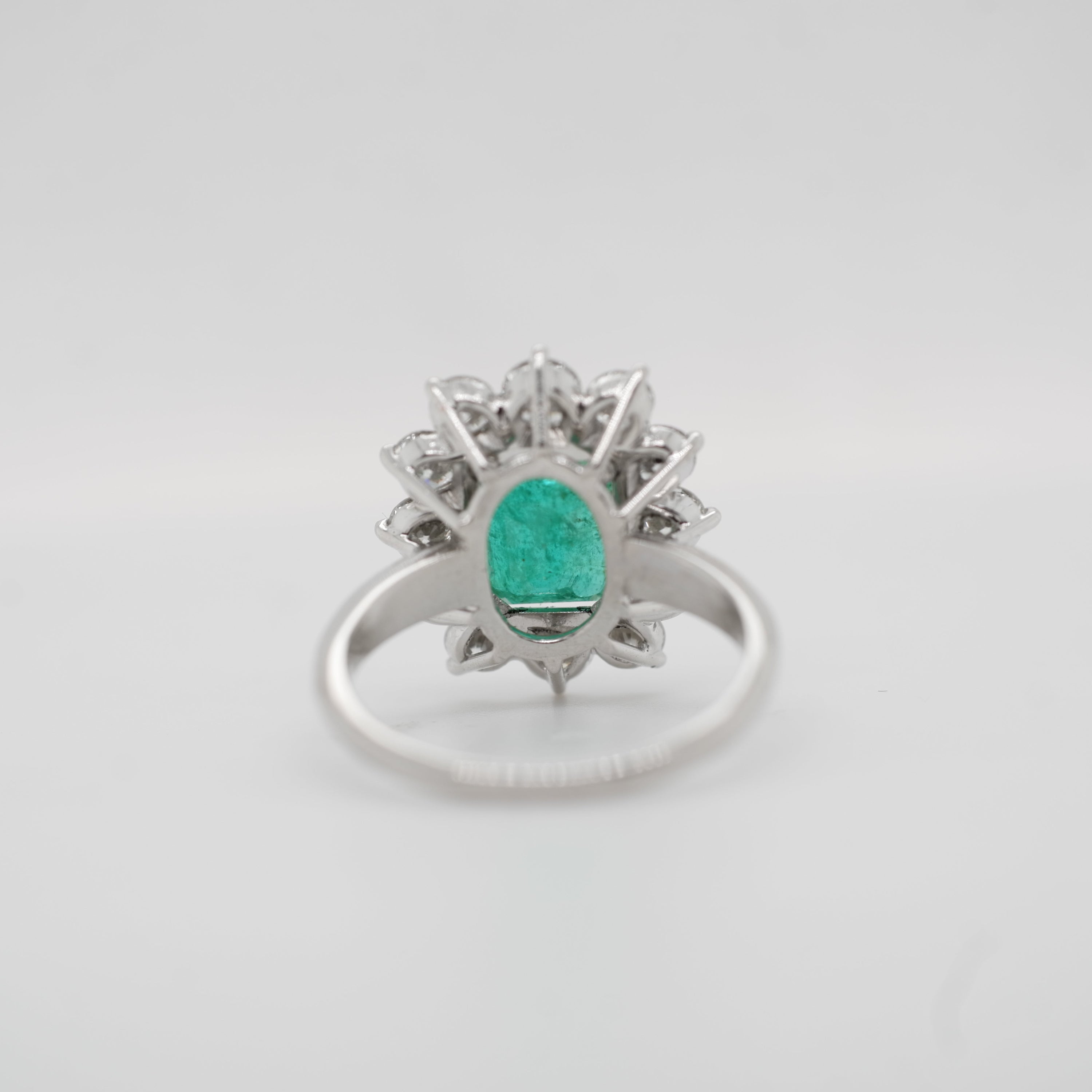 Bague Or Blanc - Emeraude 2,65 carats