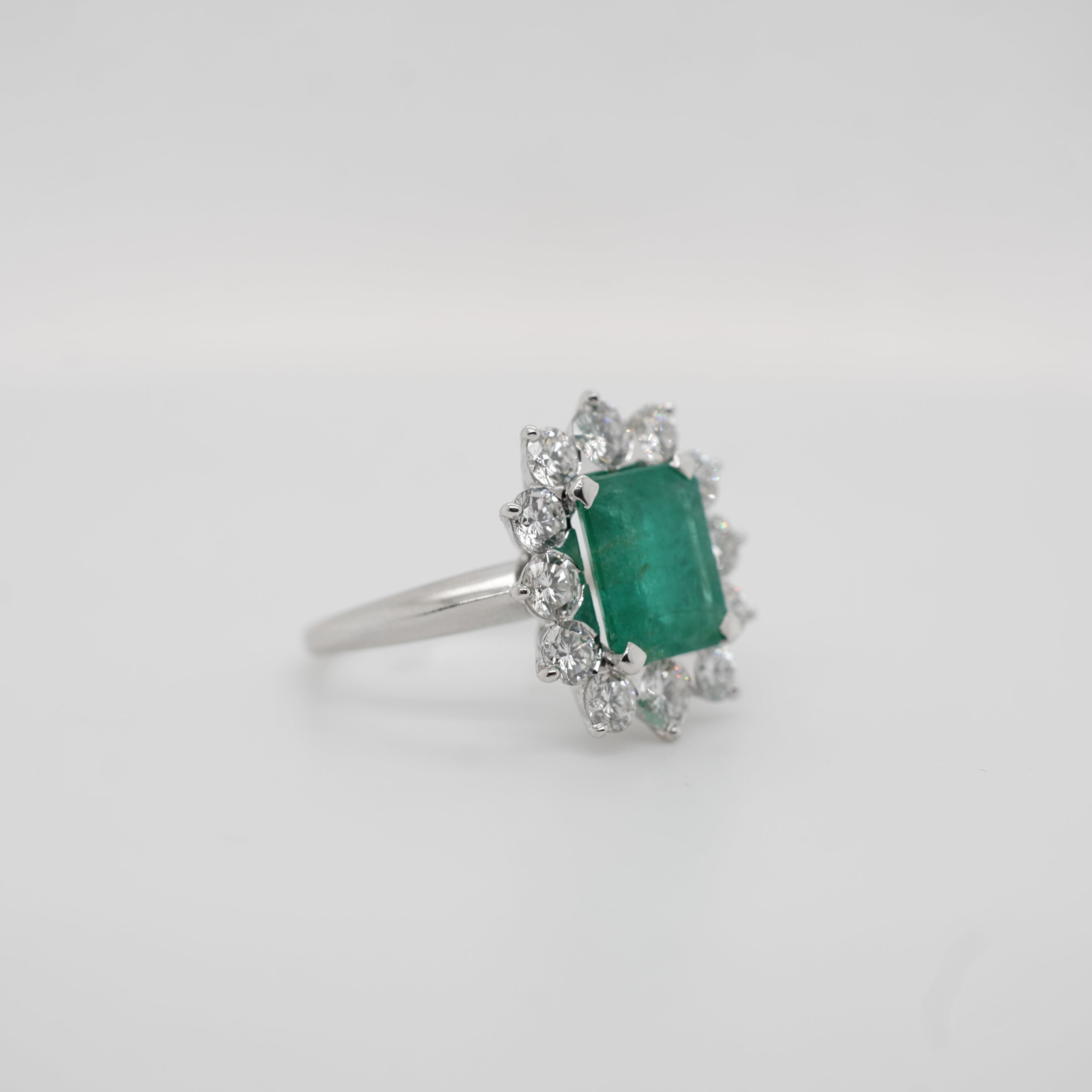 Bague Or Blanc - Emeraude 2,65 carats