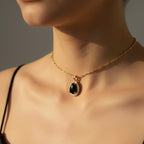 Collier Pendentif Or Jaune - Cabochon Saphir et Diamants