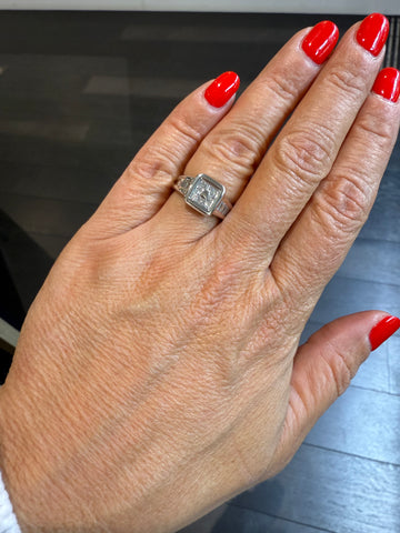 Bague Carré - Or Blanc - Diamants Baguette