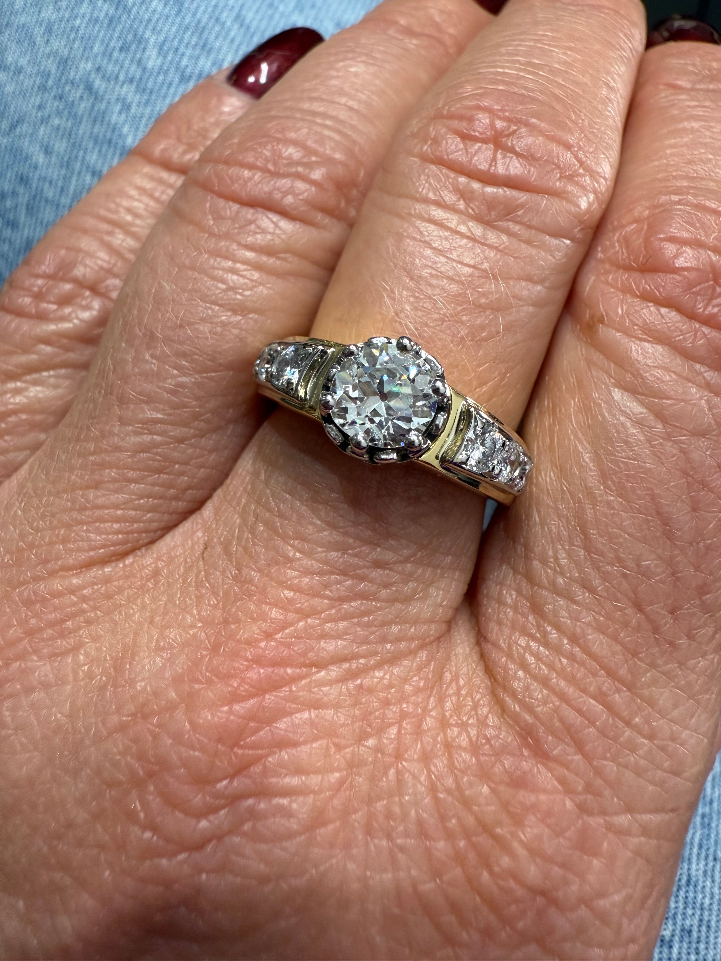 Bague vintage Or jaune et Diamants